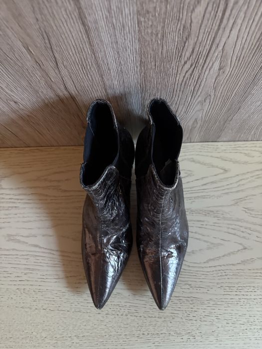 Подарявам дамски обувки 38-ми новер