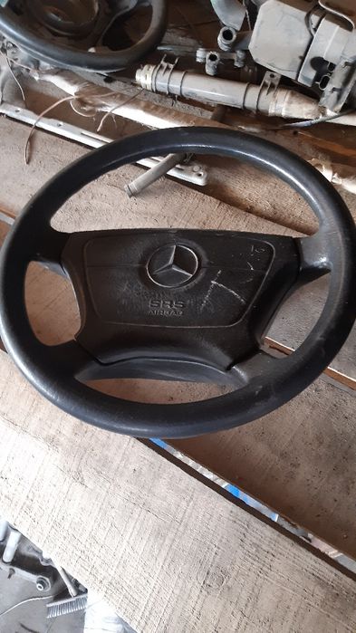 Mercedes 124 руль 210