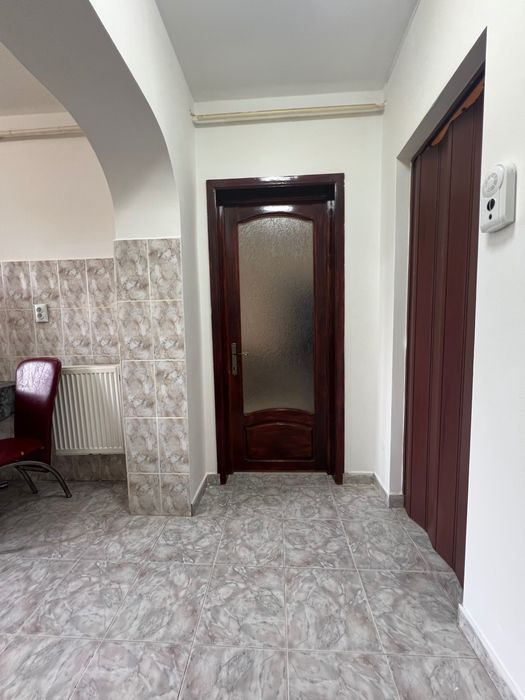 Ofer spre inchiriere apartament cu 2 camere, zona Stadion