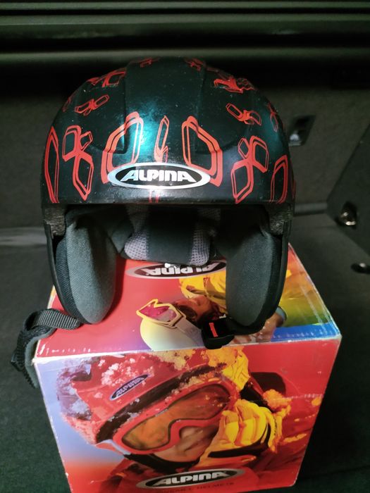 Ски каска Alpina