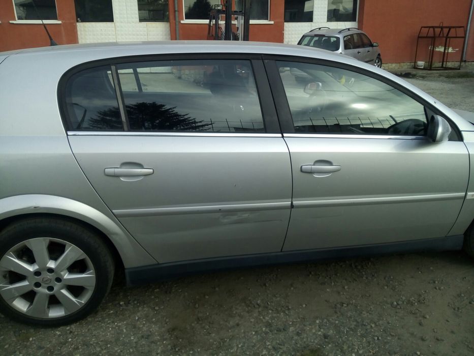 Опел Сигнум 2.2 DTI, 125 к. с. на части