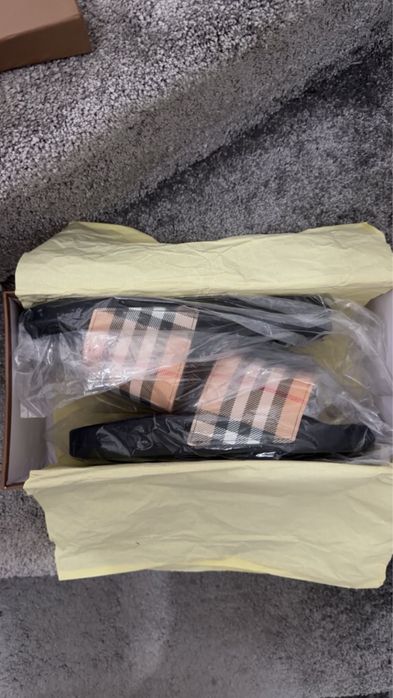 pauci burberry 40