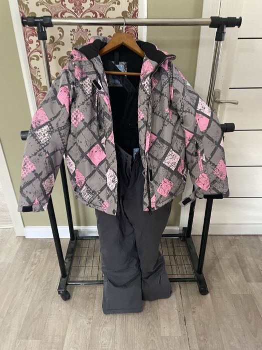 Горнолыжный костюм