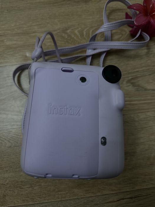 Продам instax 12mini