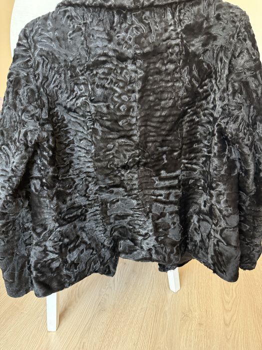 Шубка из каракульчи 44-46 мрочно