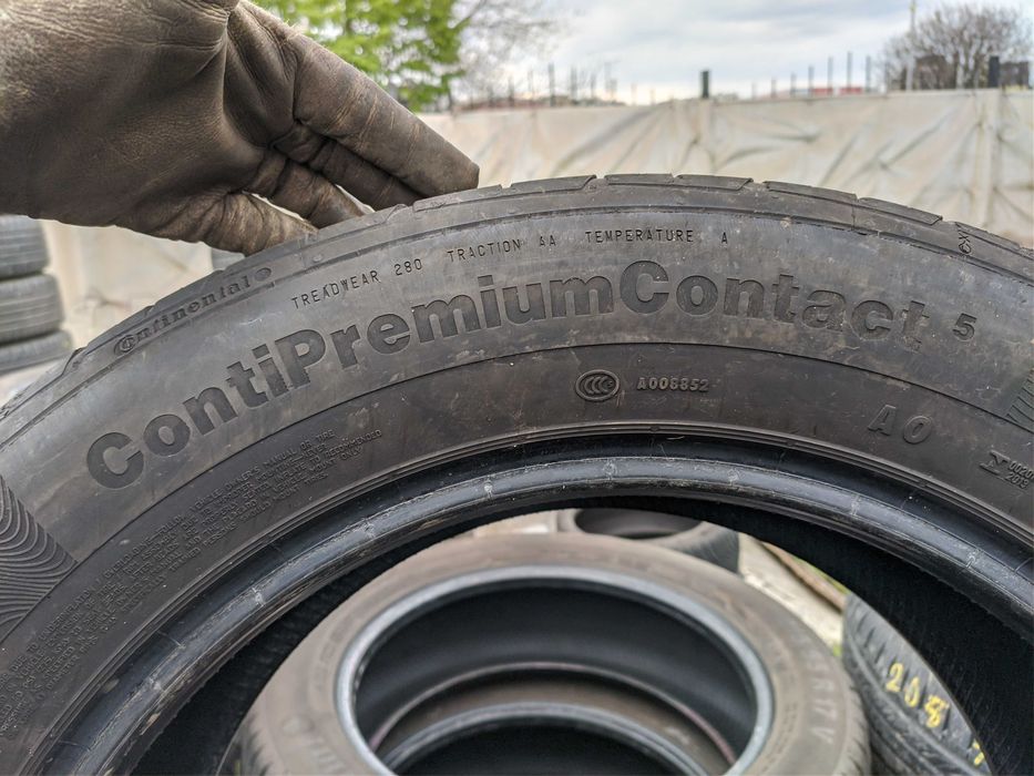 4бр Летни гуми 235 55 17 - Continental