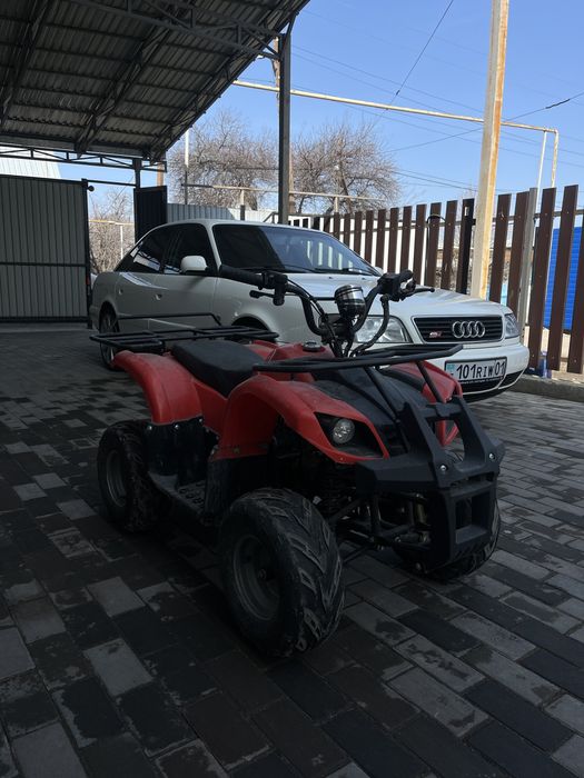 Продам детский квадроцикл 125 куб