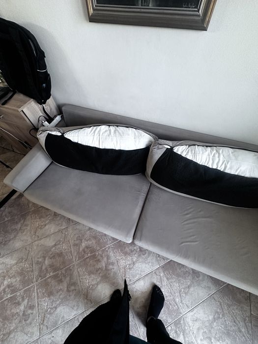 Бежов диван + масичка