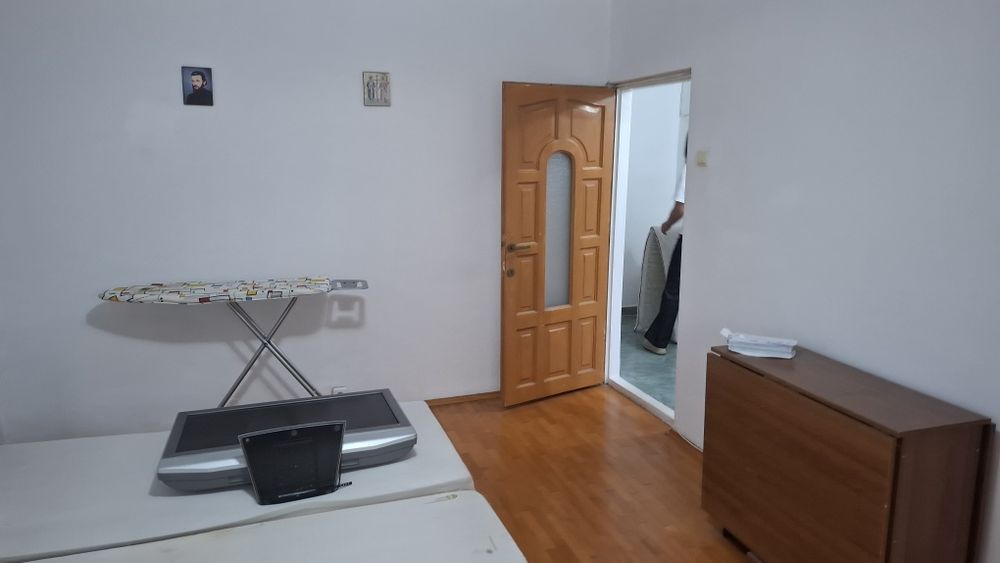 Apartament  de inchiriat cu 2 camere 1800 lei