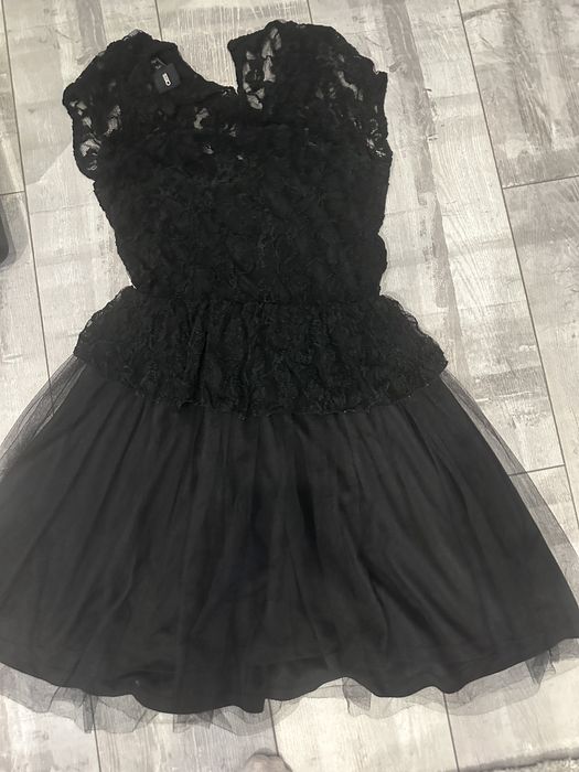 Asos рокля размер s