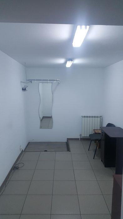 Vând Spațiu Comercial
