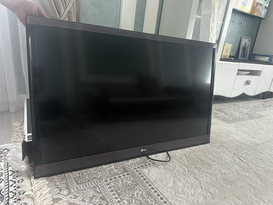 Телевизор на запчасти