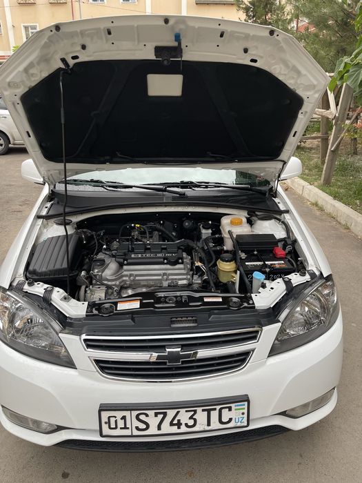 Srocna gentra 1.5 oq holati ideal benzinda yurgan
