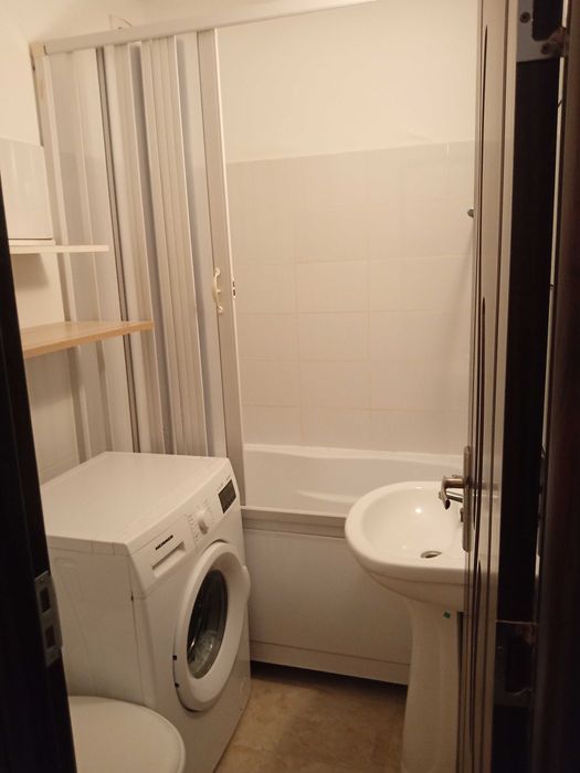 Garsonieră de inchiriat