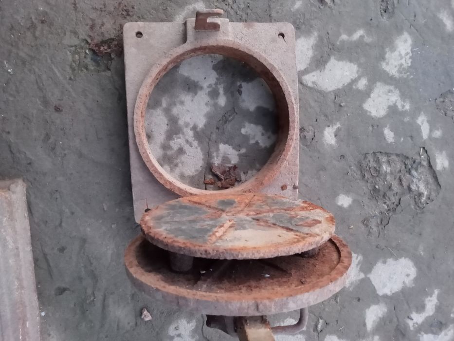 Pechka eshiklari sotiladi