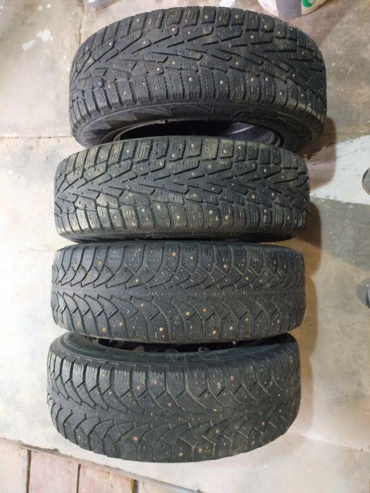 Продам зимнюю шипованную резину б/у
Размер: 185/65 R15