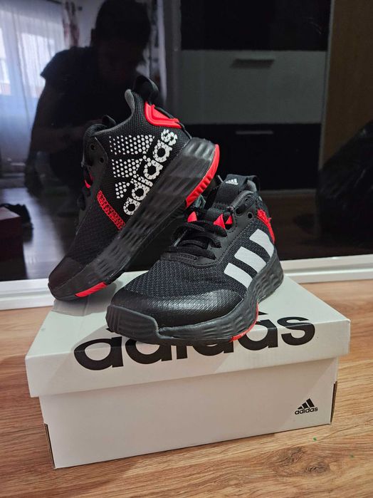 Adidas Ownthegame 2.0K