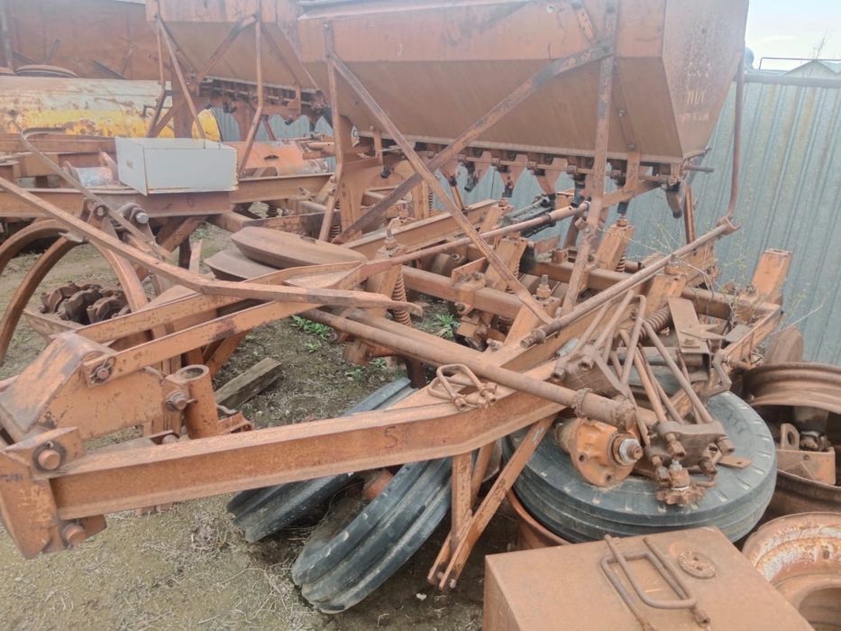 Продам сельхозтехнику(цена договрная)