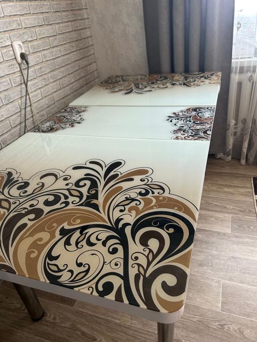 Продам стол в отличном состоянии