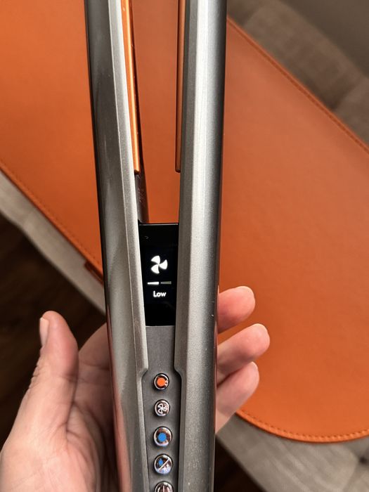 Dyson Airstrait 2024 г.