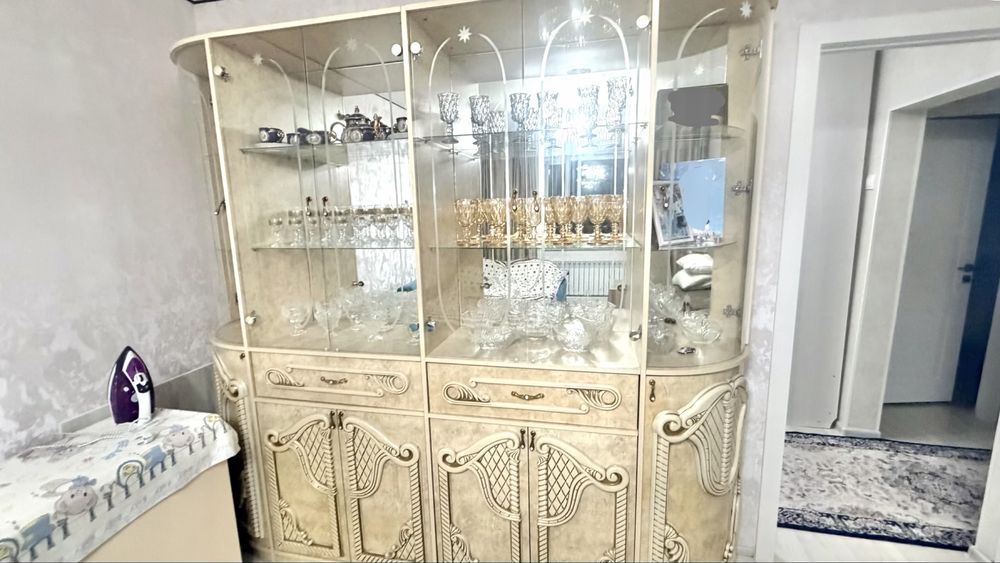 Сервант для гостинной