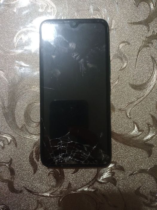 Itel a 48 sotiladi arzonga