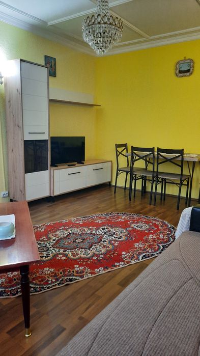 Ofer spre inchiriere apartament 2 camere.