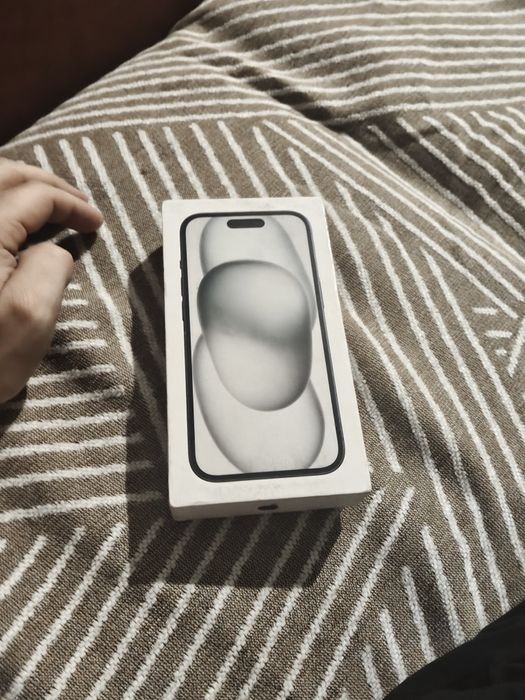 IPhone 15  заблокированный