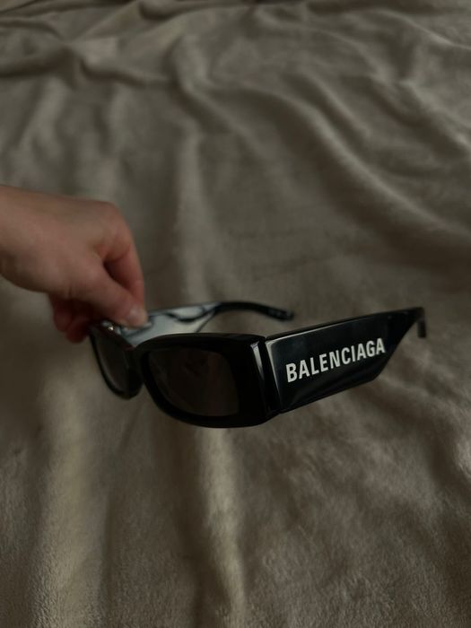 Продам оригинальные солнцезащитные очки Balenciaga