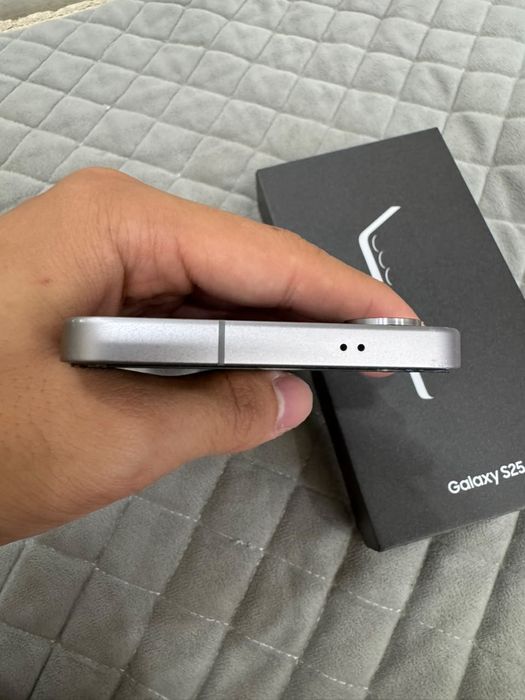 Продаю Samsung S25