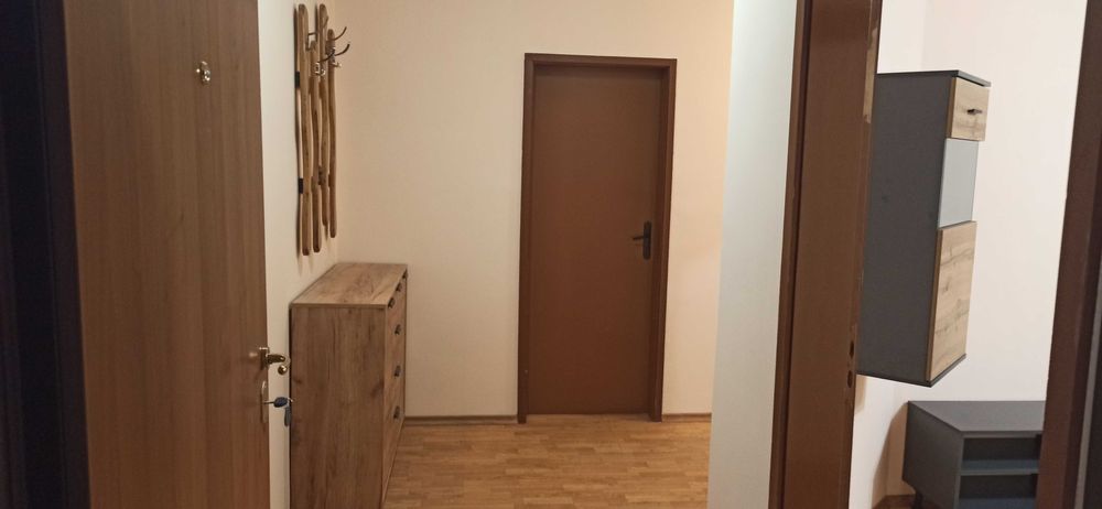 Под наем 3-стаен Коматевски възел