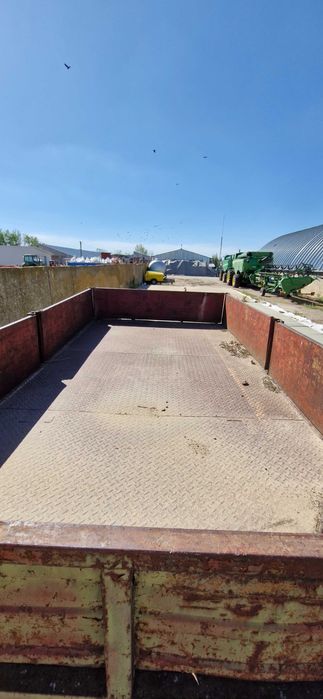 Remorca tractor pentru greutate