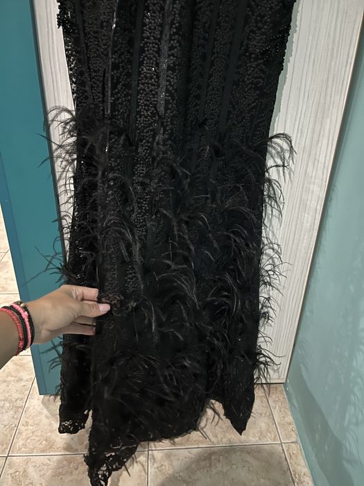 Официална черна рокля