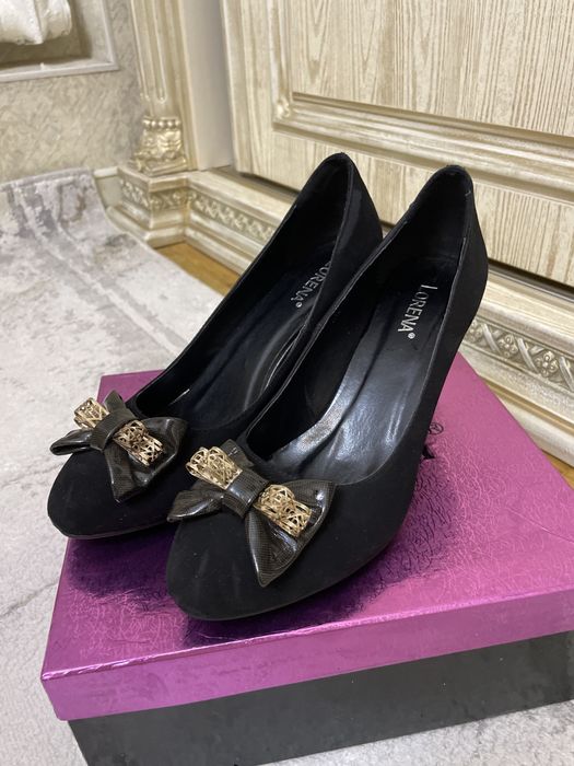 Новые туфли не ношенные в хорошем состоянии