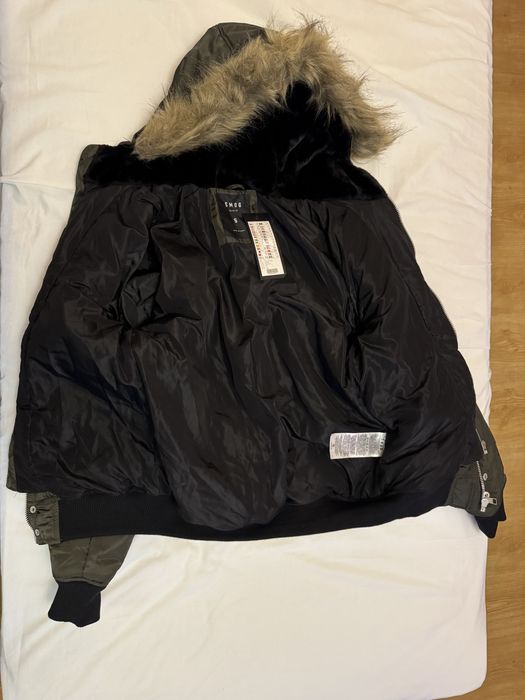 Зимно мъжко яке с качулка