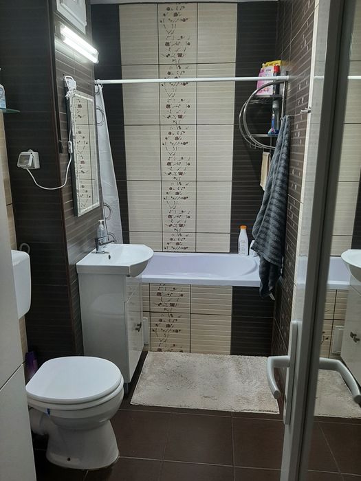 Vând apartament 2 camere