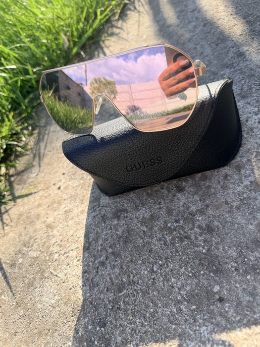Слънчеви очила GUESS