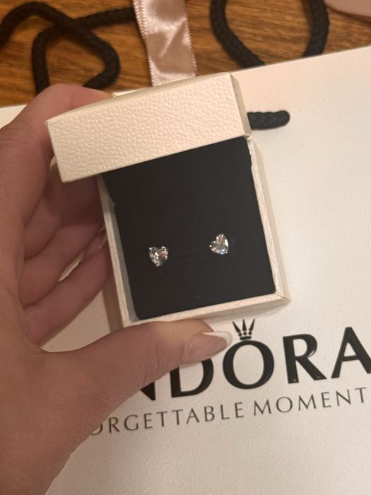 Пандора обеци Pandora