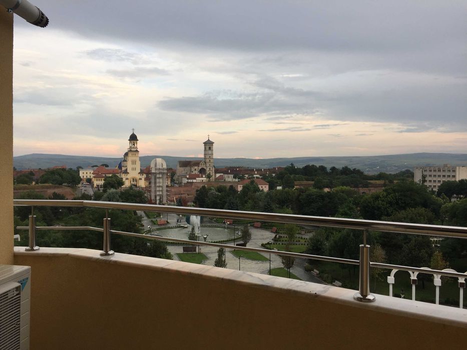 Apartament 4 camere in Cetate, de preferat pentru inchiriere pe termen lung