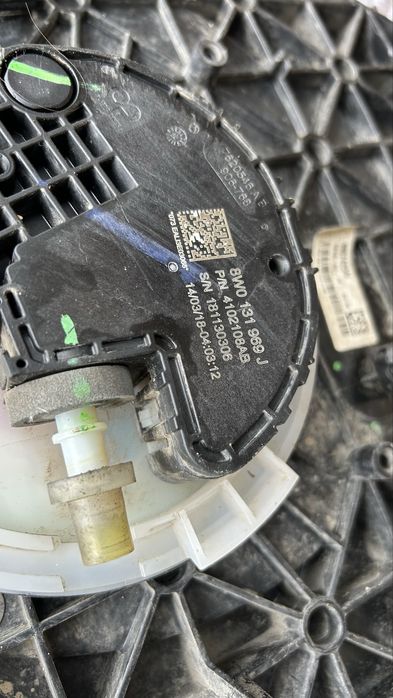 Rezervor Adblue cu pompa Audi A4 B9 2018