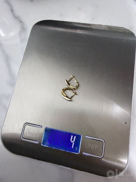 Продаю золотые серьги 585 проба