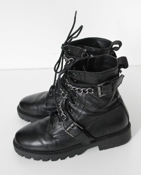 Bocanci ZARA din piele, mar 36