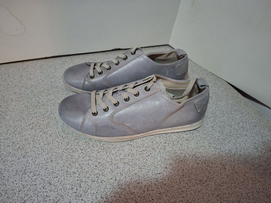 Tenisi piele marimea 40