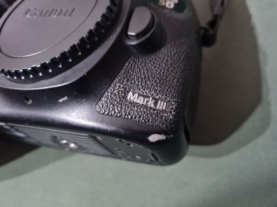 Canon EOS 5D Mark III + Cadou