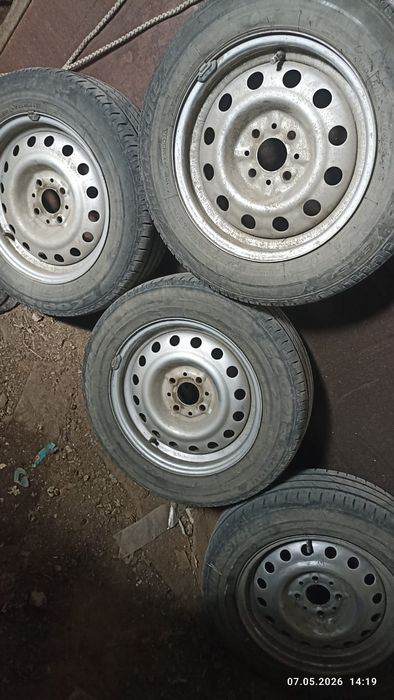 Комплект дисков с шинами