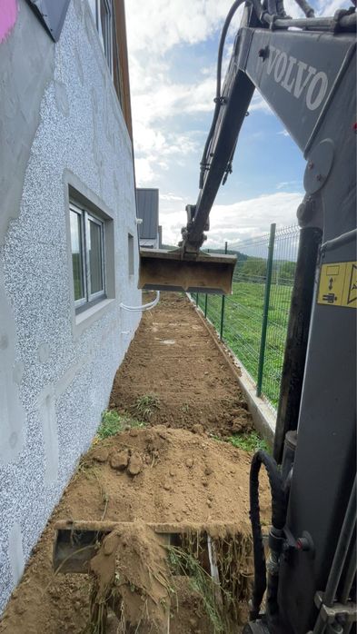 Transport basculabil /// sapaturi miniexcavator/// pavaje