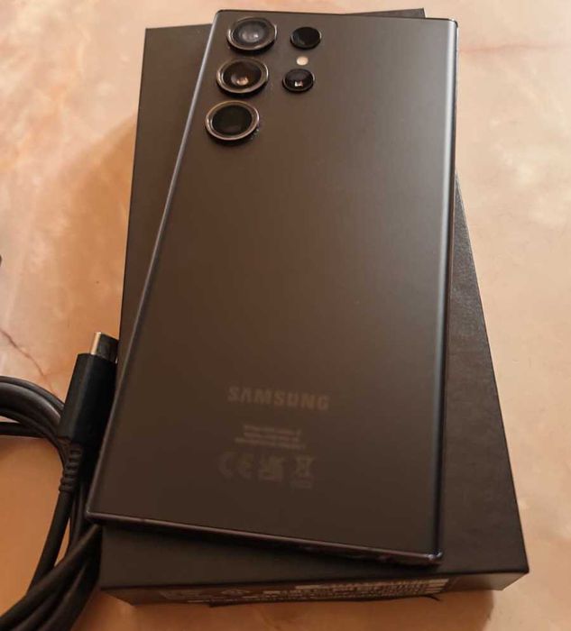 Samsung S23 Ultra - 12 GB RAM + 512 GB memorie
