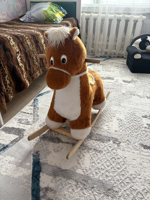 Лошадка качалка продам