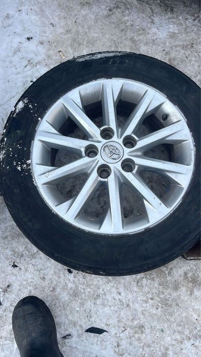 Продам. Титан диска оригинал  от камри  pp R-16