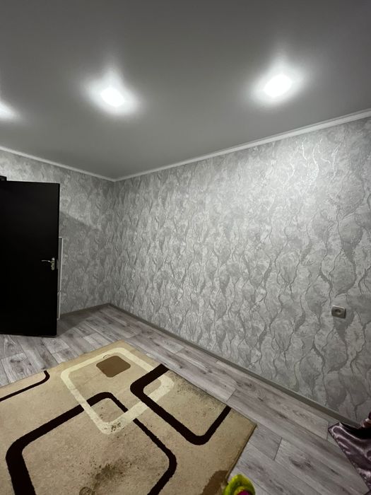 Продаю 2 комнатную квартиру в старом городе ру